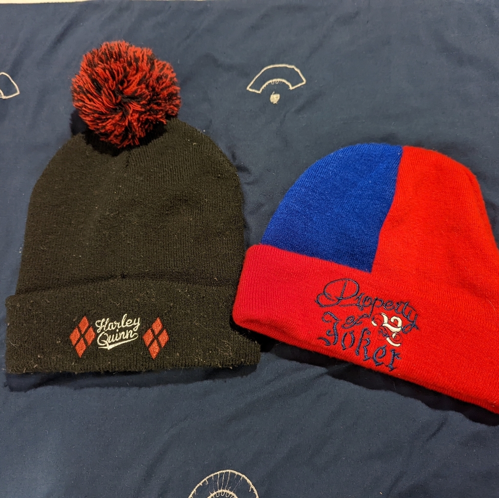 2 Harley Quinn beanies